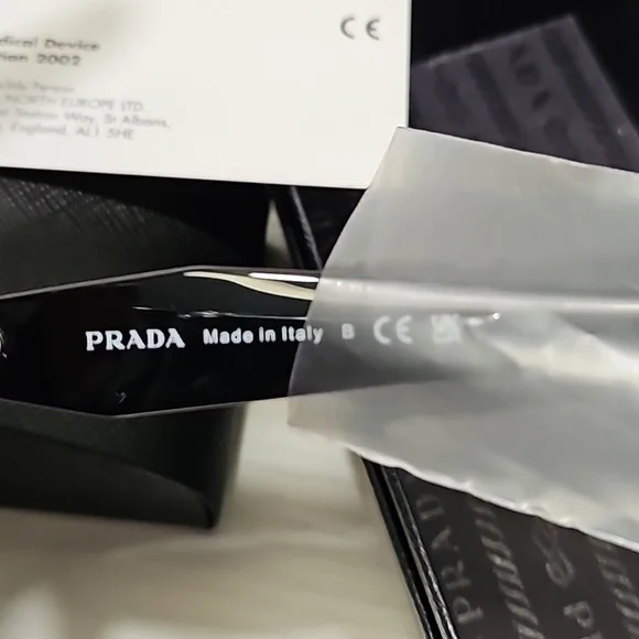 Prada glasses frame - Picture 4 of 7